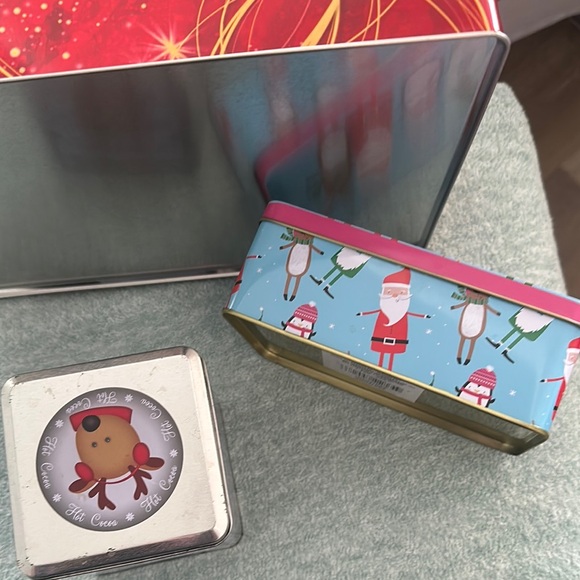 Festive Holiday Tin Set - Red, Silver, Blue - Picture 12 of 16